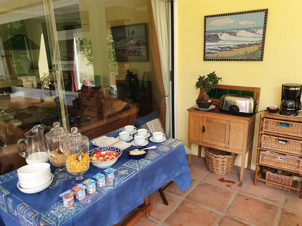 On Pinewood Guest House Κέιπ Τάουν Νότια Αφρική