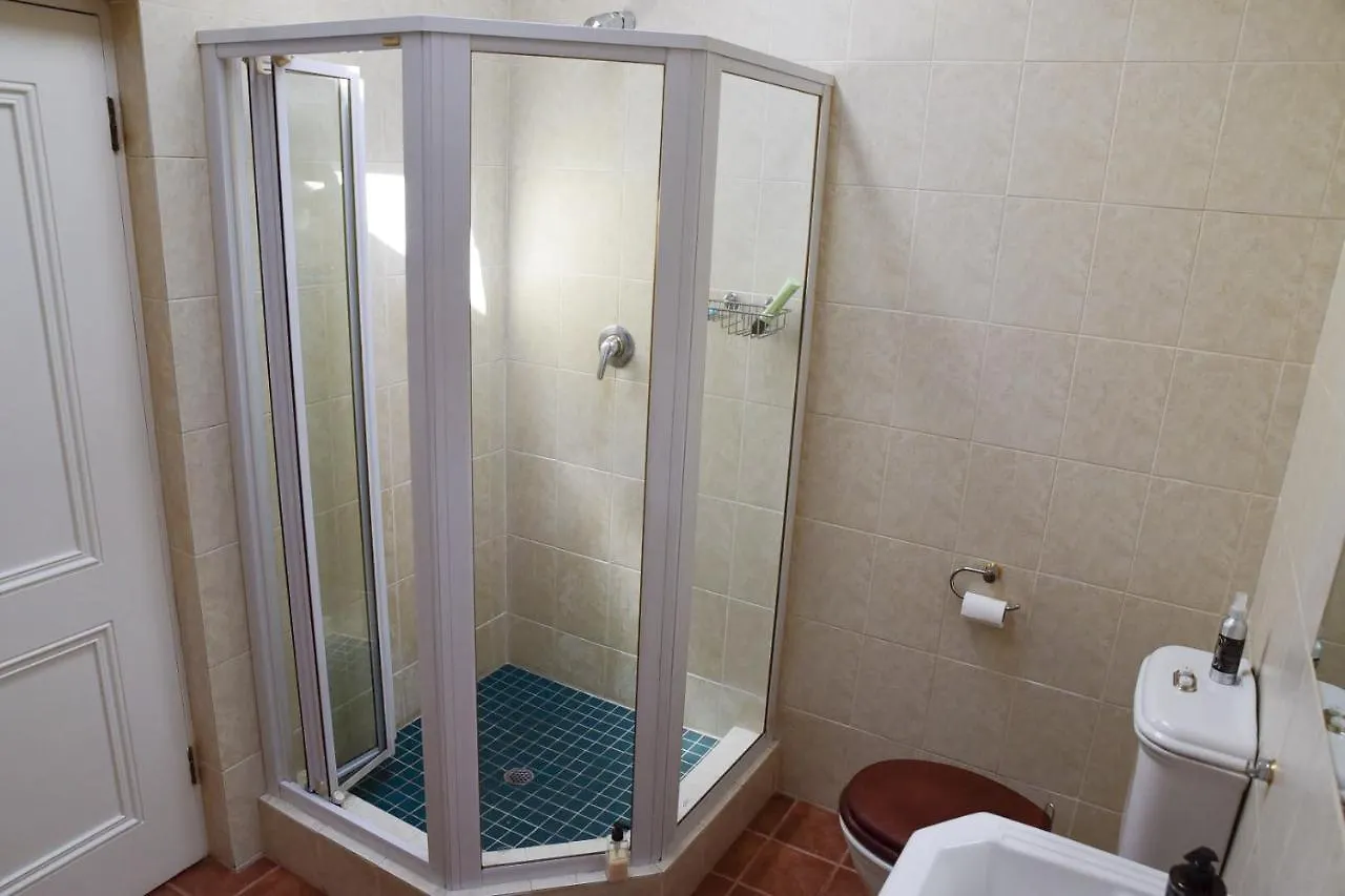 On Pinewood Guest House Κέιπ Τάουν