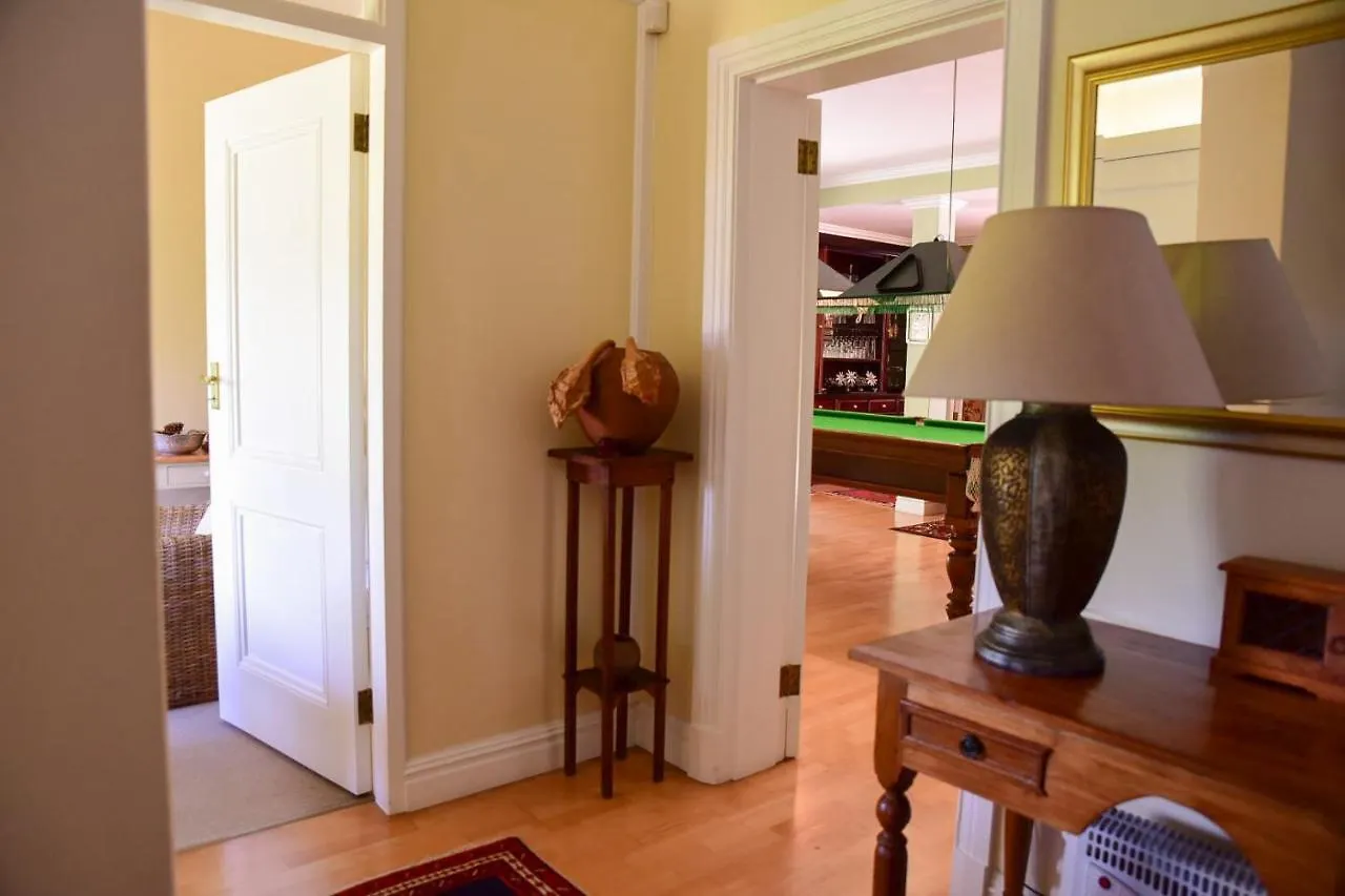 On Pinewood Guest House Κέιπ Τάουν